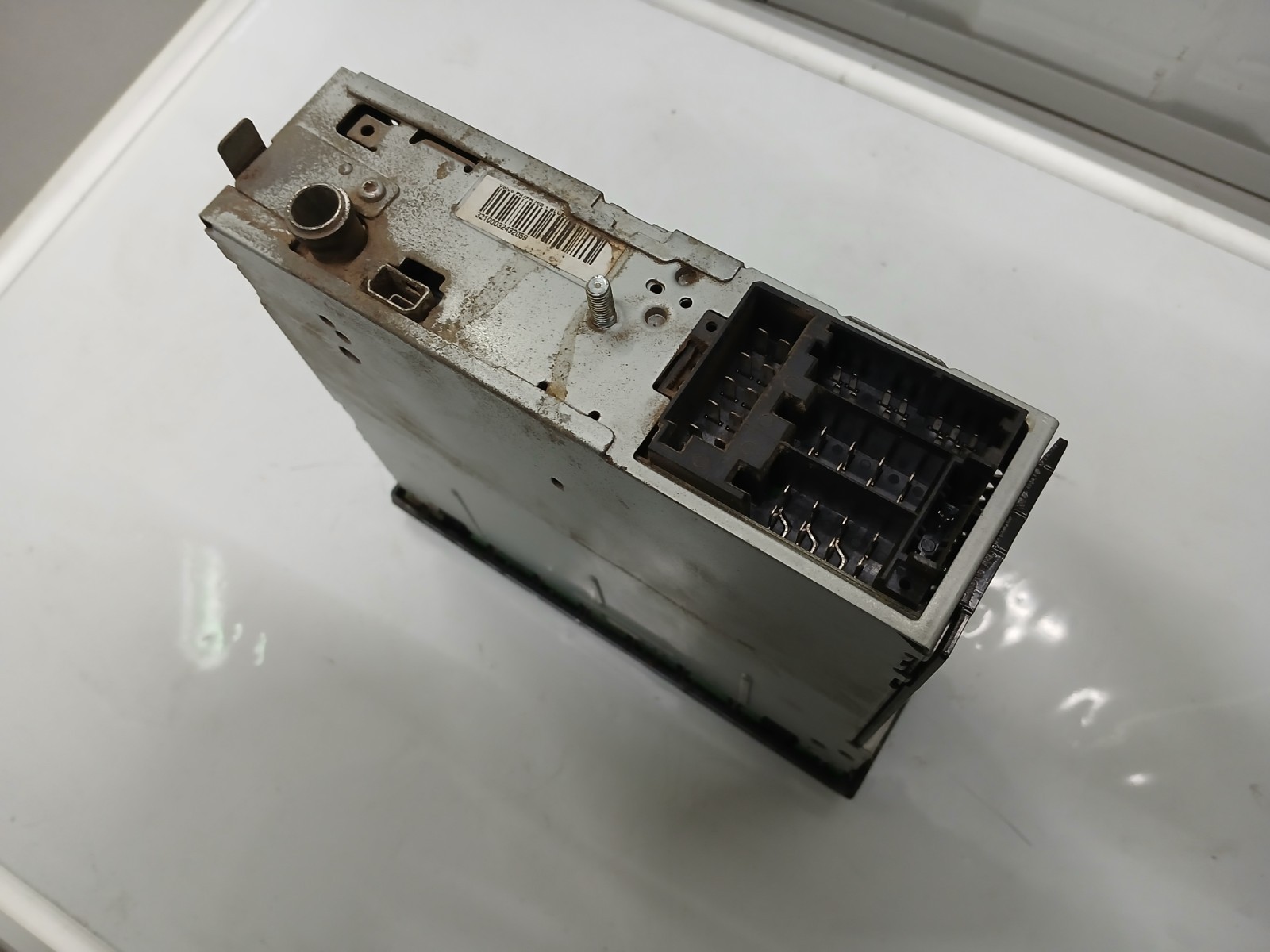 Volvo 21889618 21753354 Radio * USED TRUCK HGV PARTS UK - Image 2