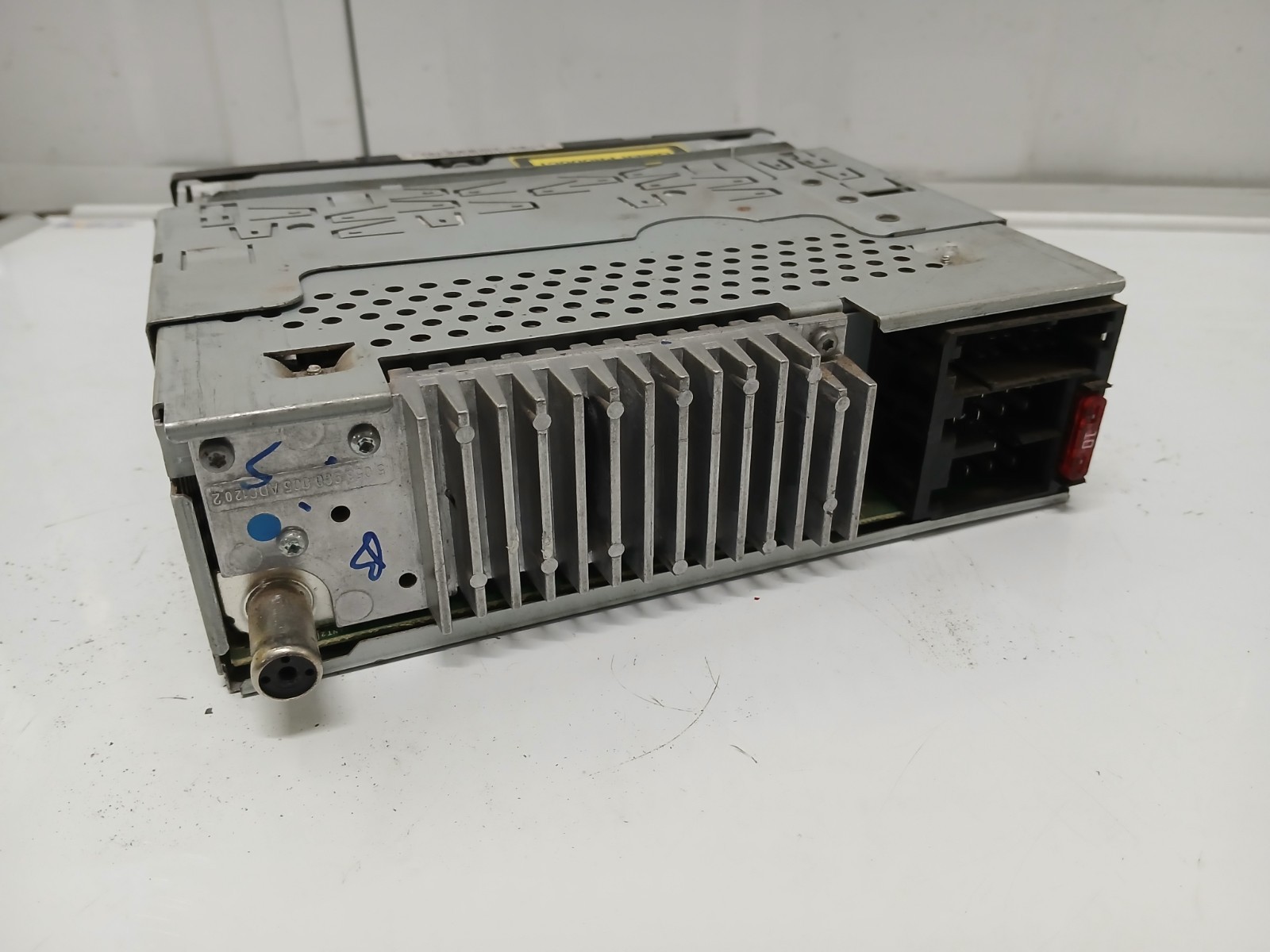 Blaupunkt London 120 Radio 6331843 * USED PARTS UK - Image 2